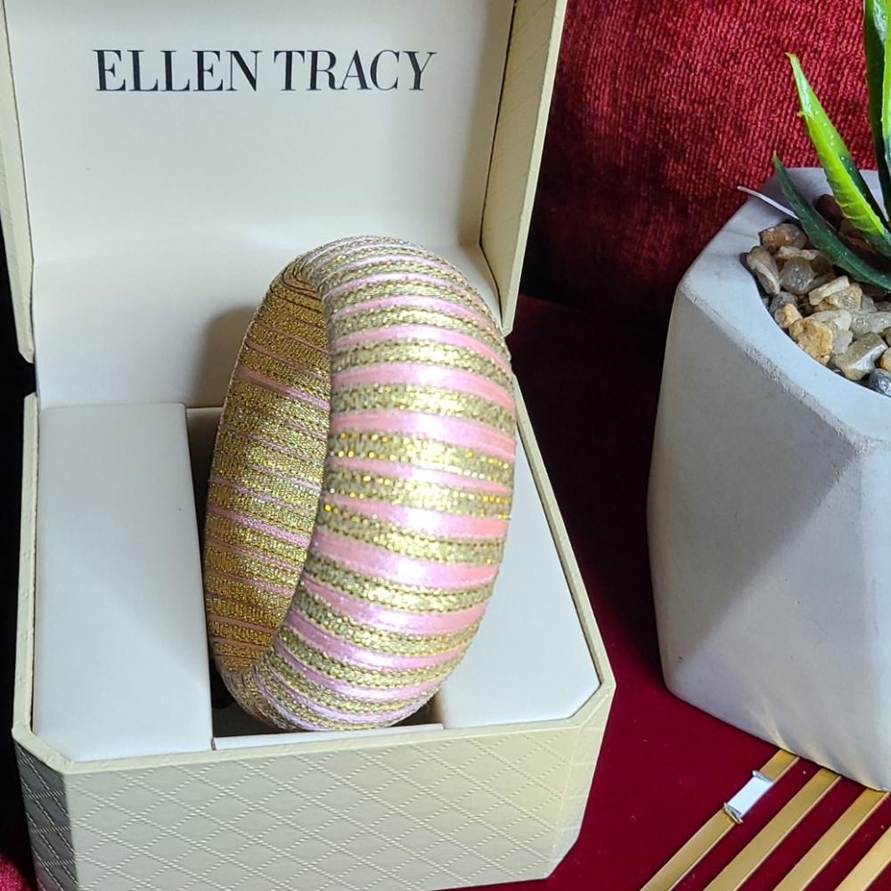 Wrapped bangle - Picture 2 of 5